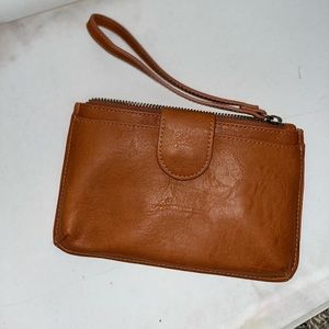 Universal Thread Wristlet Camel